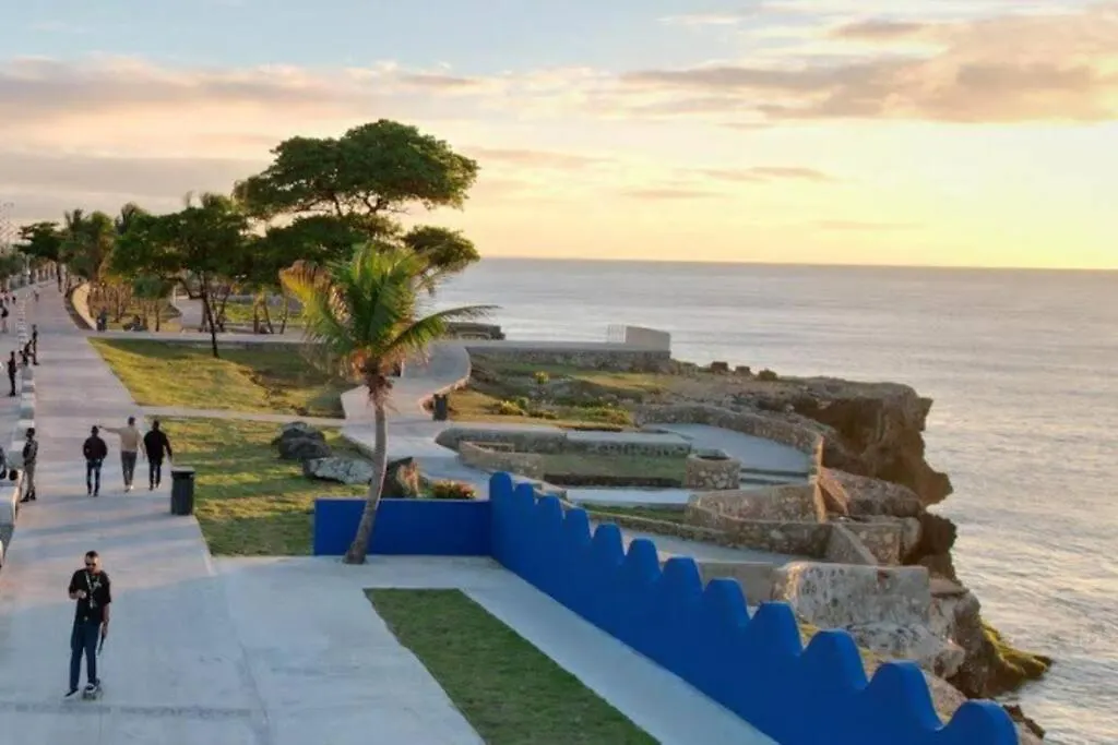 Apartmento En El Corazon De La Ciudad Con Piscina Infinita Y Vista Al Mar Santo Domingo 0*,